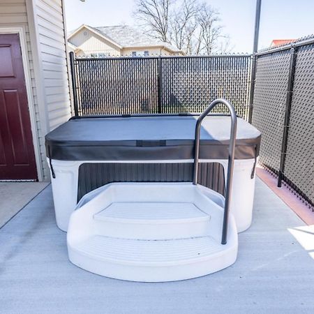 Tiny Home With Hot Tub Near Ft Leonard Wood! Waynesville Exterior foto