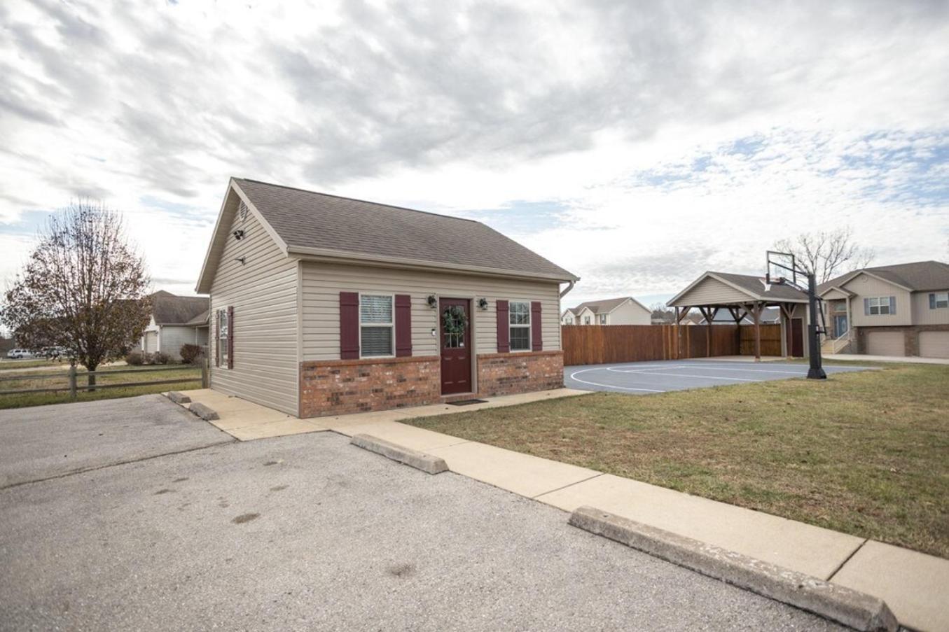 Tiny Home With Hot Tub Near Ft Leonard Wood! Waynesville Exterior foto